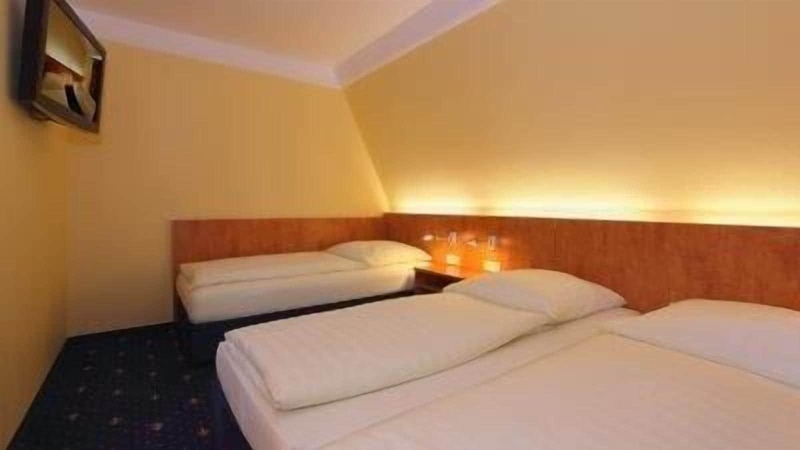 Aparthotel Astro - Nichtraucherhotel Штутгарт Екстер'єр фото