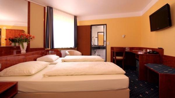Aparthotel Astro - Nichtraucherhotel Штутгарт Екстер'єр фото